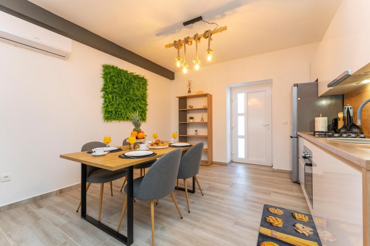 Apartmani Dmarie Privlaka  Zewnętrze zdjęcie