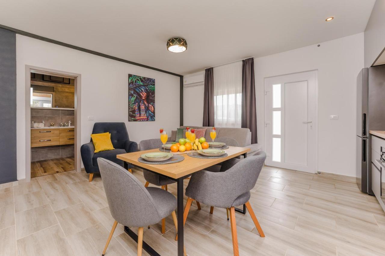 Apartmani Dmarie Privlaka  Zewnętrze zdjęcie